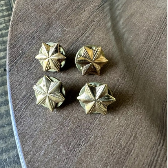 Vtg Lot Of 4 Girl Scouts Membership Stars Pin Gold Tone - Picture 1 of 4